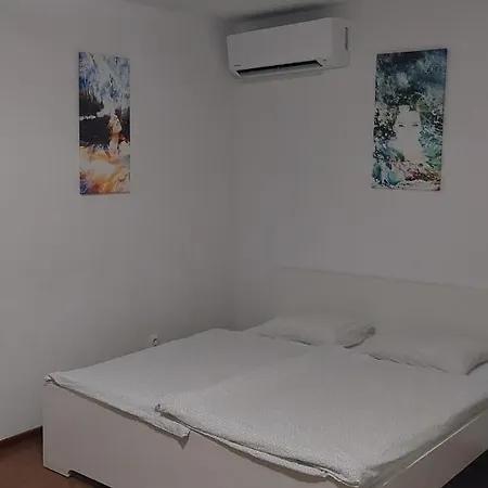 - Súkromie V Meste *