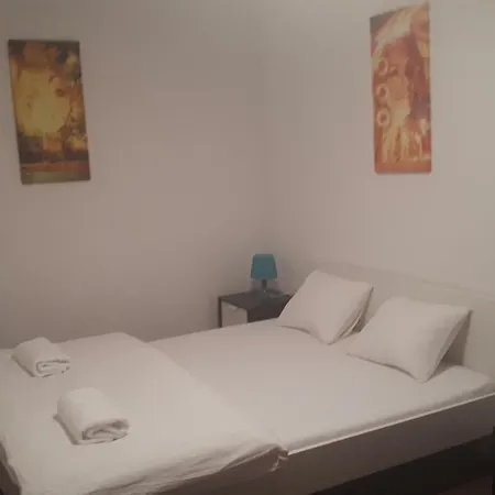 - Sukromie V Meste Apartment *