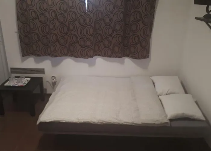 - Sukromie V Meste * Bratislava